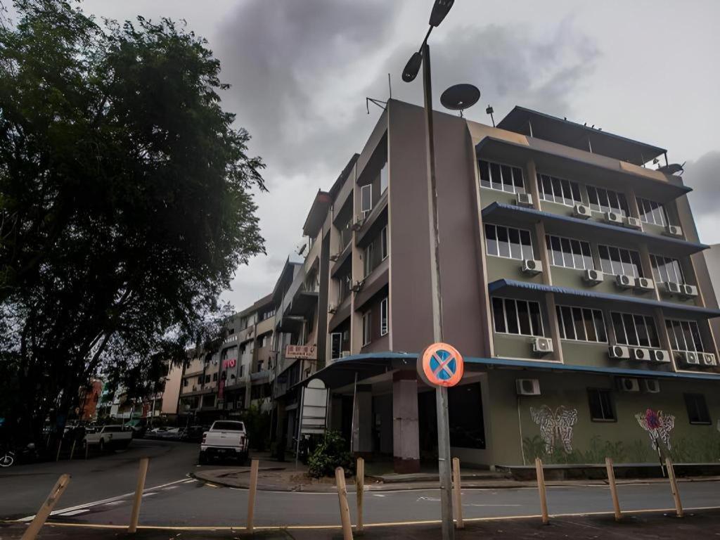 River Park Hotel Sibu Bagian luar foto