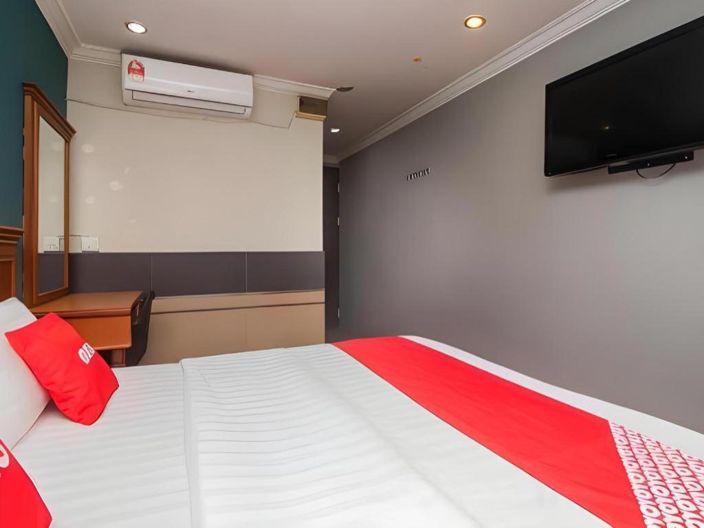 River Park Hotel Sibu Bagian luar foto