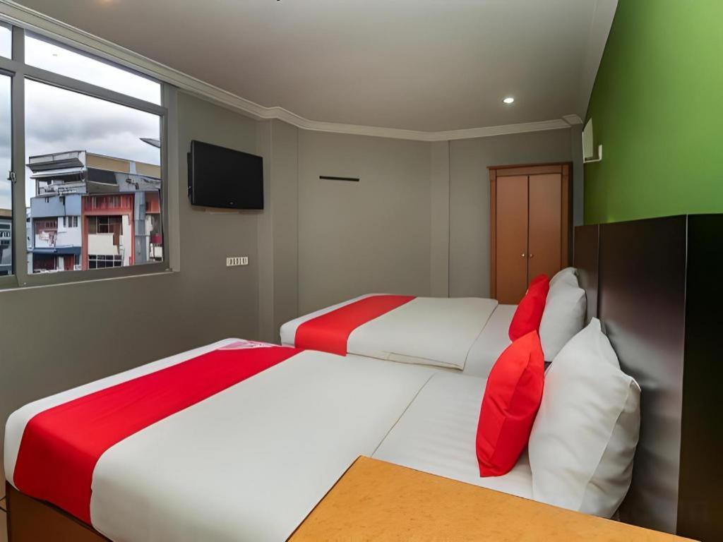 River Park Hotel Sibu Bagian luar foto