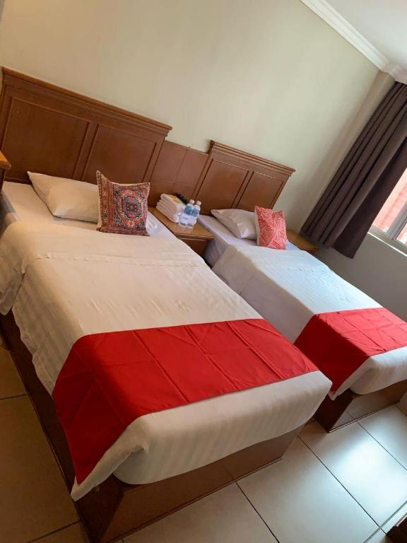 River Park Hotel Sibu Bagian luar foto
