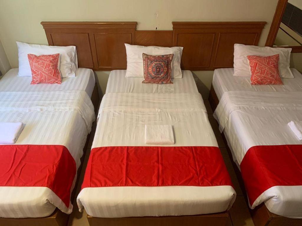 River Park Hotel Sibu Bagian luar foto