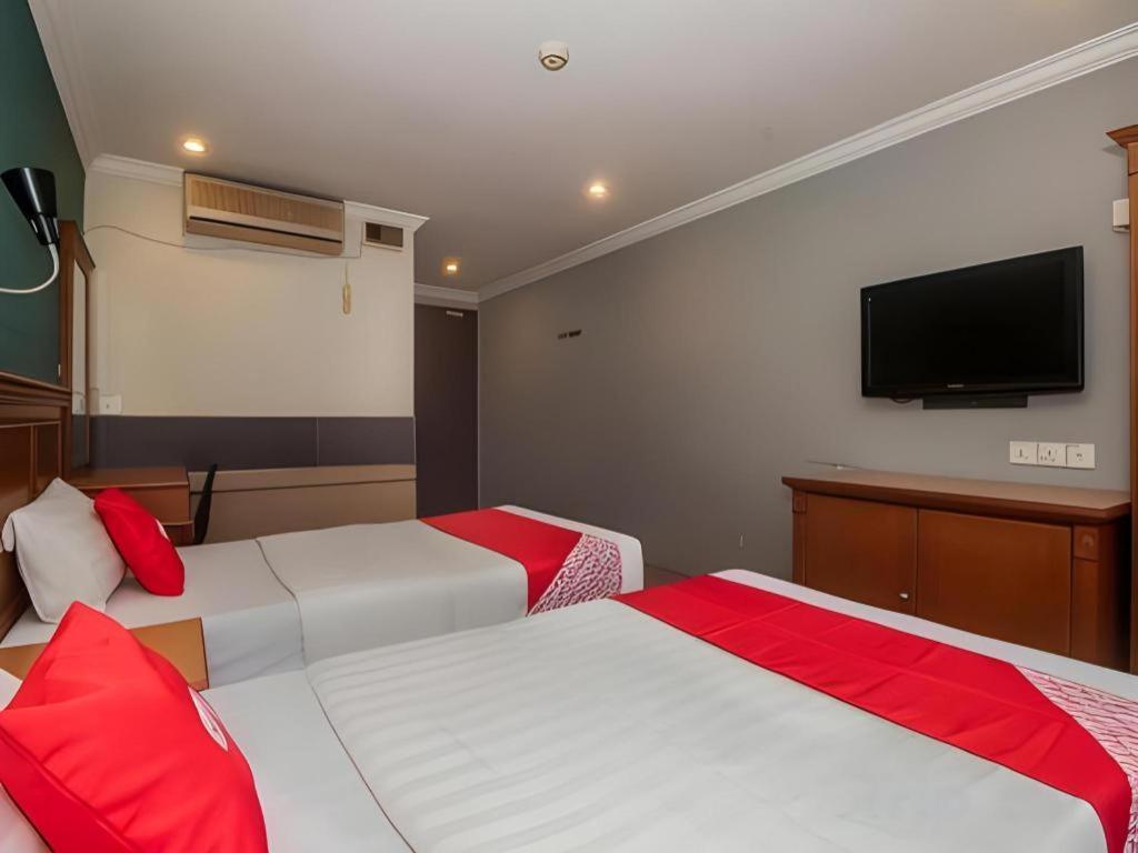 River Park Hotel Sibu Bagian luar foto