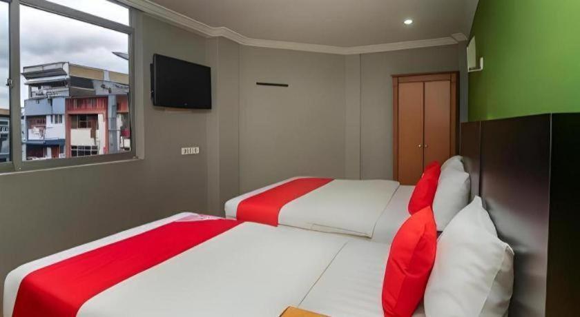 River Park Hotel Sibu Bagian luar foto