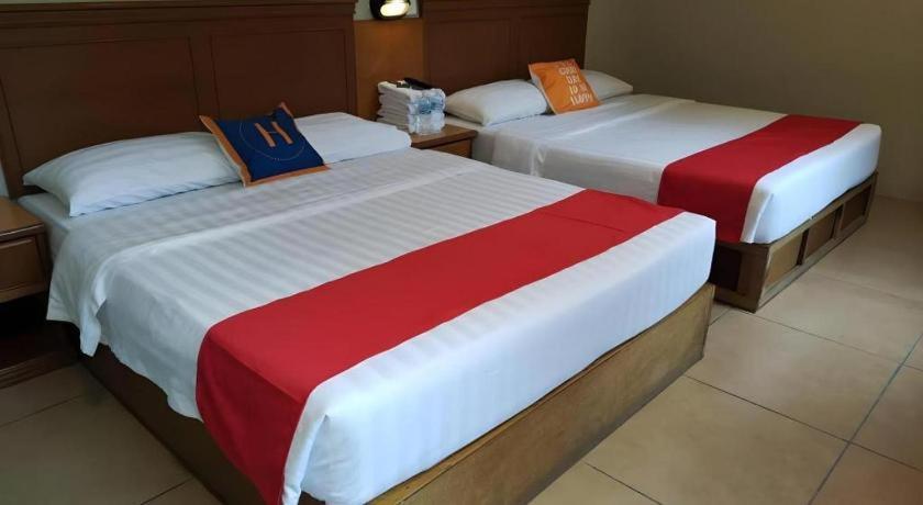 River Park Hotel Sibu Bagian luar foto