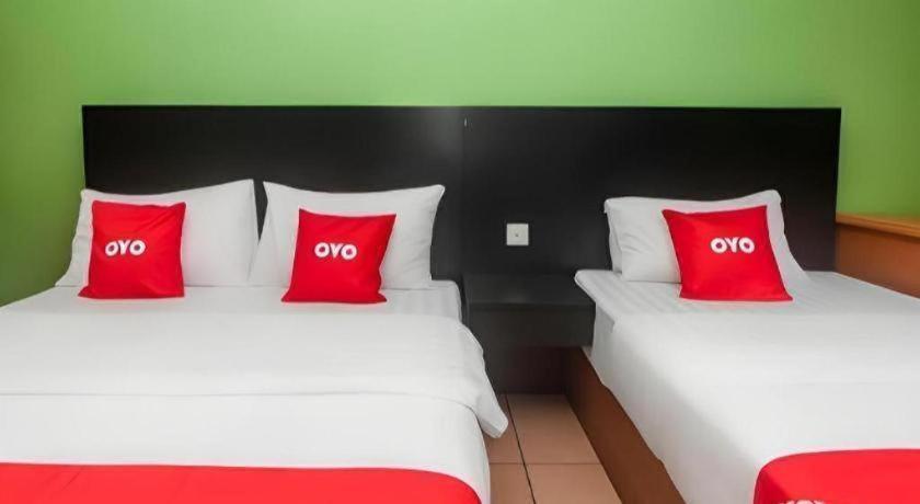 River Park Hotel Sibu Bagian luar foto